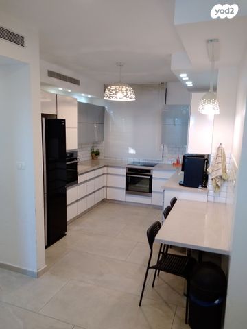 דירה, א.מ. בלוך 3, קרית יערים, קרית יערים