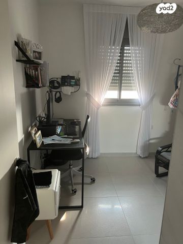 דירה, קלמן ביאלר 20, רחובות החדשה, רחובות