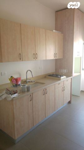 דירה, רמב"ם 45, גבעת הרמבם, גבעתיים