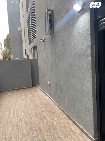 דירת גן, נתן אלבז 24, רובע ו', אשדוד