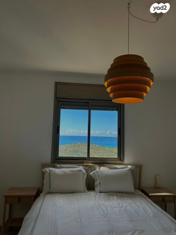 דירה, ארזי הלבנון 22, עין הים, חדרה