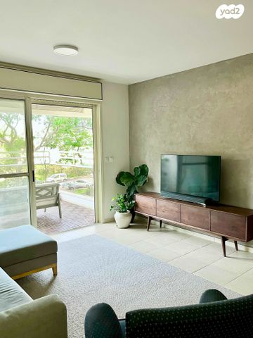 יצחק בן צבי 8