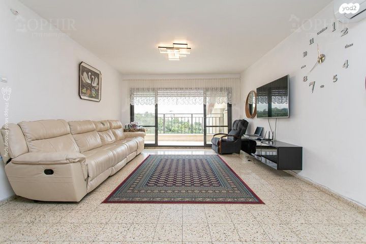 בית פרטי/ קוטג', אביגדור המאירי 7, רמת שאול, חיפה