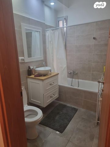 דירה, שמעון פרס 3, המחנה הצבאי, קרית מלאכי