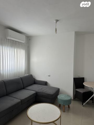 הרב עוזיאל 24