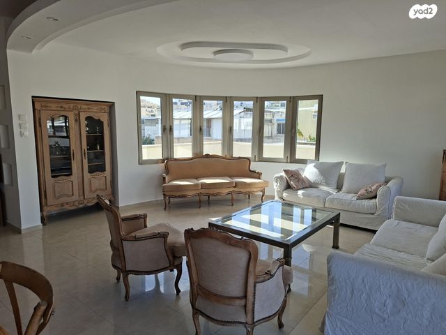 הרב עוזיאל 6