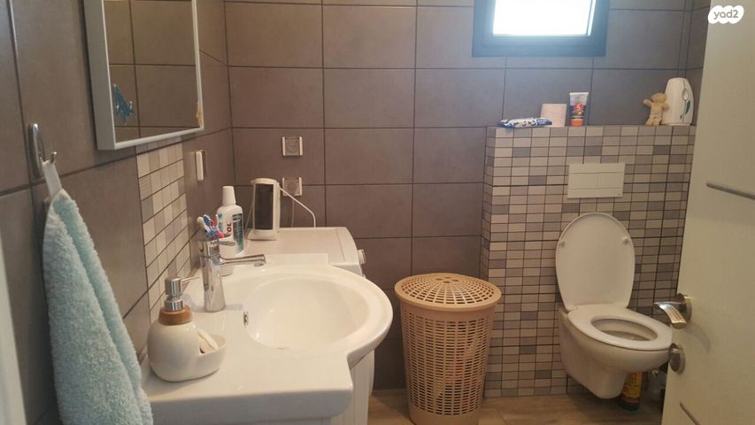 דו משפחתי, יסמין 12, נווה זיו, נווה זיו