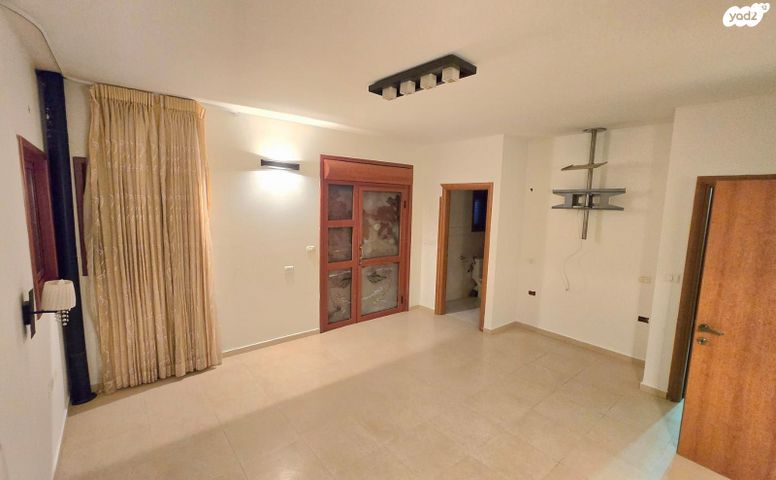 בית פרטי/ קוטג', אנה פרנק 21, בנות חיל, ראשון לציון