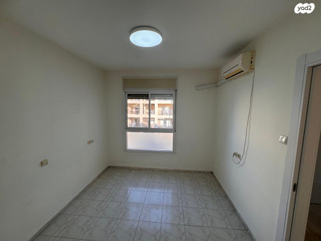 דירה, רמח"ל 38, אברהם דנינו, בן גוריון, עכו