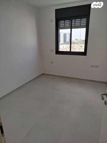 דירה, דרך ארץ 102, שאר העיר, חריש