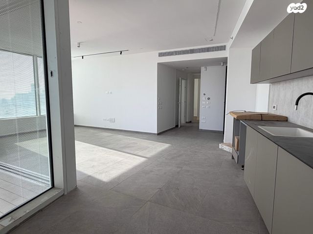 דירה, ארלוזורוב 82, שכונת הראשונים, רמת גן