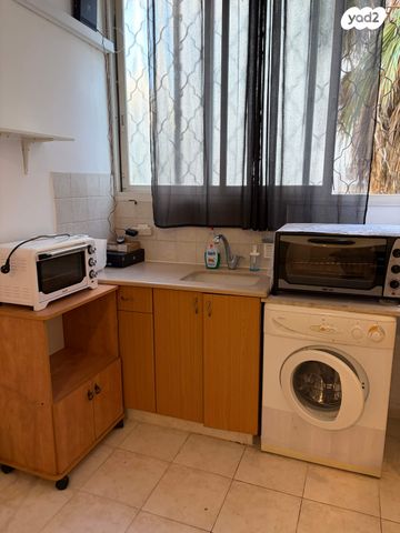 יחידת דיור, שדרות ז'בוטינסקי 5, מרכז העיר דרום, נתניה