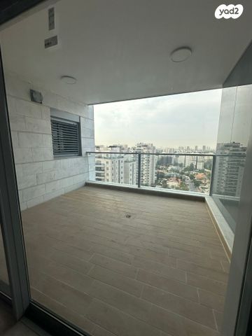 דירה, ש"י עגנון 1, שיכון רסקו, קרית אונו