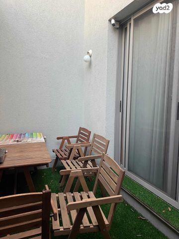 דירה, המכבים 6, נווה נאמן, הוד השרון