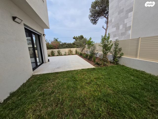 דו משפחתי, עציון 3, מושבה מרכז, זכרון יעקב