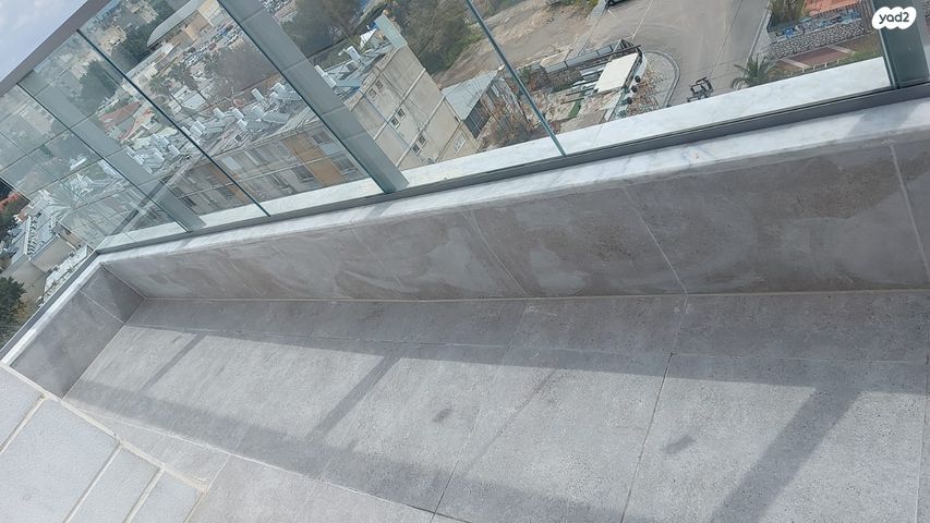 גג/ פנטהאוז, אפרים צור 10, שקמים ואגמים, אשקלון