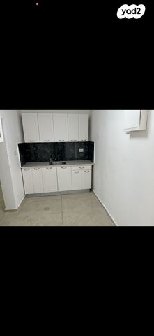 דירה, יהושע בן נון 90, צה"ל, ראש העין