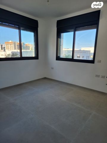 דירה, מבצע משה 44, נווה ים, ראשון לציון