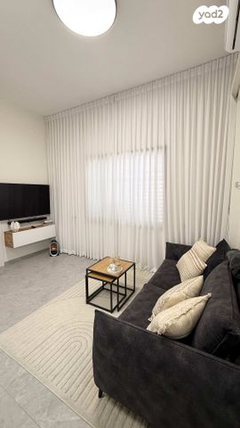 דירה, הרב אברהם יצחק הכהן קוק 3, הר שלום, בני ברק