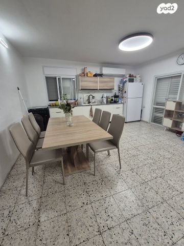 דירה, סוקולוב 29, מרכז העיר, קרית אתא