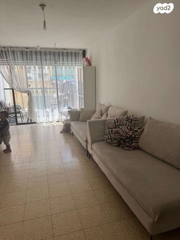 דירה, חביבה רייק 5, לב העיר, בת ים