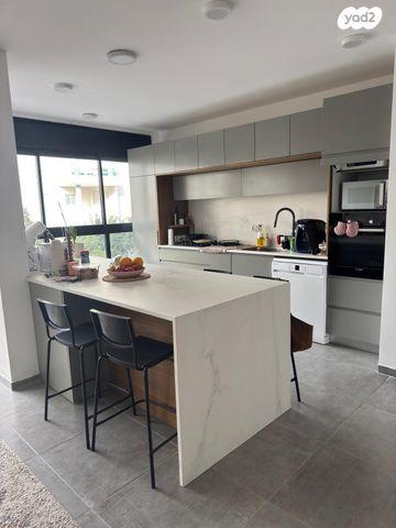 דירה, פנחס רוטנברג 70, נווה יהושע, ערמונים, רמת גן