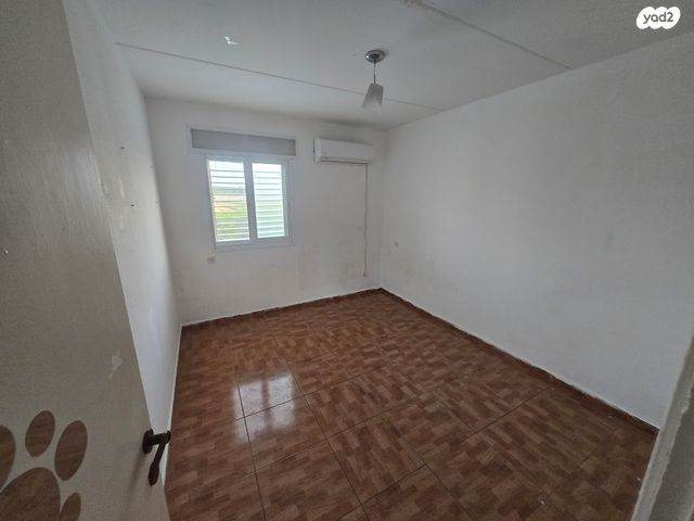 ז'בוטינסקי 14