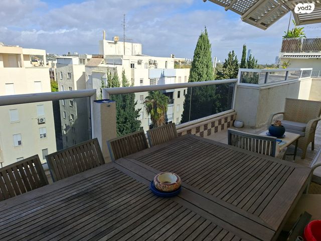 גג/ פנטהאוז, הרב עוזיאל 6, בבלי, תל אביב יפו