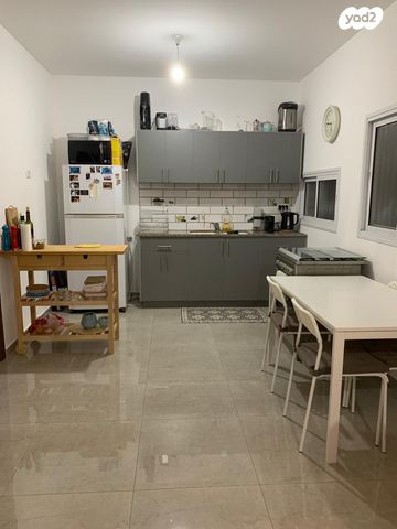 יחידת דיור, שקד 64, צופים, צופים