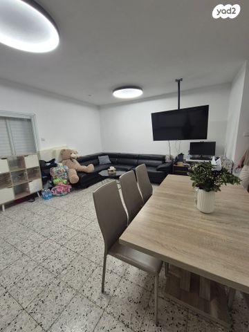 דירה, סוקולוב 29, מרכז העיר, קרית אתא