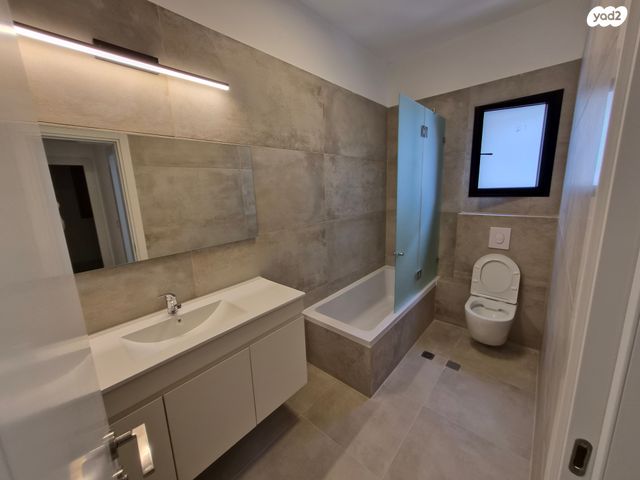 דו משפחתי, עציון 3, מושבה מרכז, זכרון יעקב