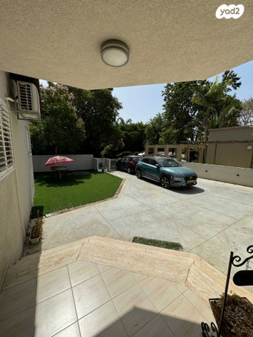 בית פרטי/ קוטג', הטופח 148, בני ראם, בני ראם