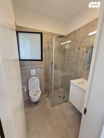 דו משפחתי, עציון 3, מושבה מרכז, זכרון יעקב