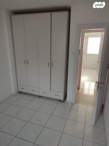 דירה, שדרות ח"ן 6, צור שלום, קרית ביאליק