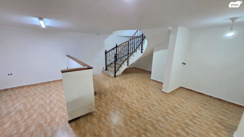 בית פרטי/ קוטג', אנה פרנק 21, בנות חיל, ראשון לציון