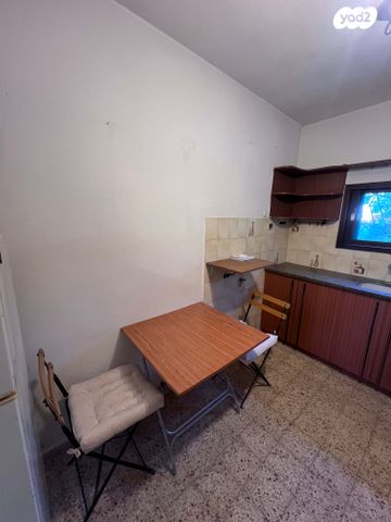 דירה, א.ד. גורדון 3, הרצליה הצעירה, הרצליה