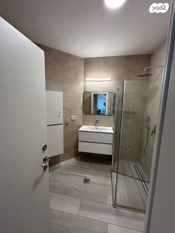 דירה, פלמ"ח 28, רוממה, חיפה