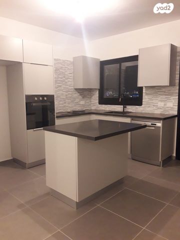 מרים בן פורת 4