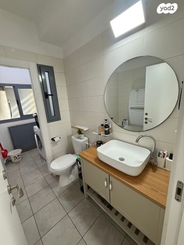 דירה, יגאל אלון 1, המרכז האזרחי, רמלה