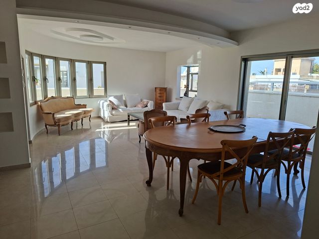 גג/ פנטהאוז, הרב עוזיאל 6, בבלי, תל אביב יפו