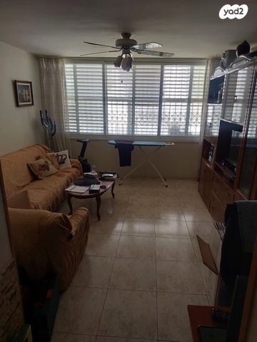 דירה, מוצא 18, נווה חן, תל אביב יפו