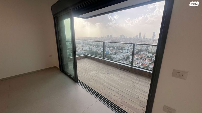 דירה, יעקב פיכמן 5, קרית אילון, חולון