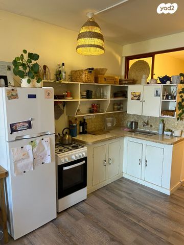 דירה, הראשונים 1, ראש פינה, ראש פינה