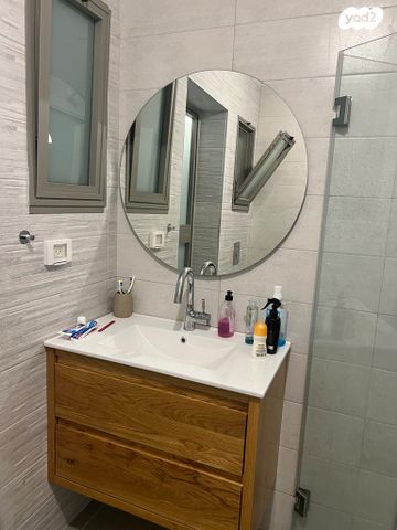 דירה, המכבים 6, נווה נאמן, הוד השרון