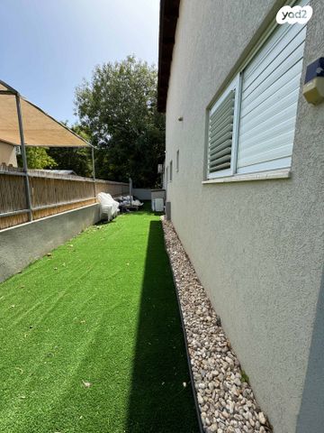 בית פרטי/ קוטג', הטופח 148, בני ראם, בני ראם