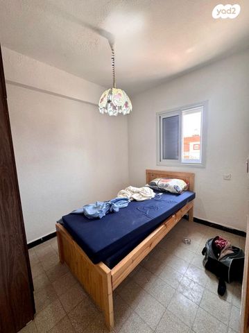 שדרות יגאל אלון 26