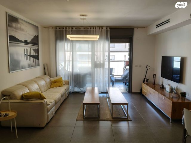 דירה, תאנה 15, החורש, חריש