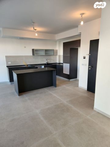 דירה, מבצע משה 44, נווה ים, ראשון לציון