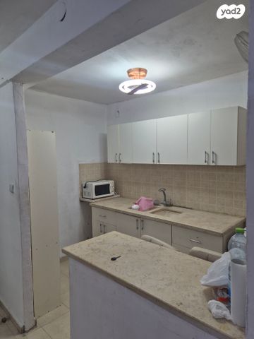 שדרות ירושלים 66