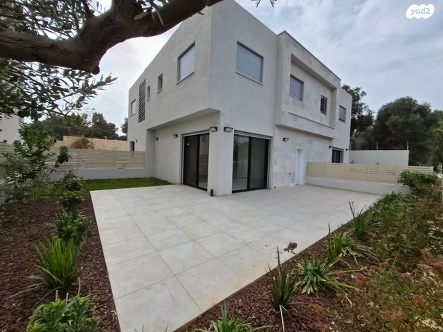 דו משפחתי, עציון 3, מושבה מרכז, זכרון יעקב